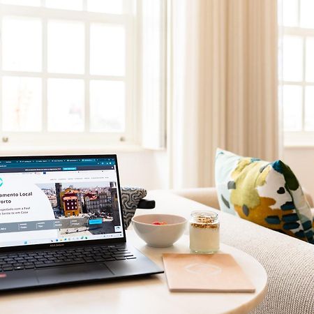 Feel Porto Clerigos Charm Flats Lägenhet Exteriör bild