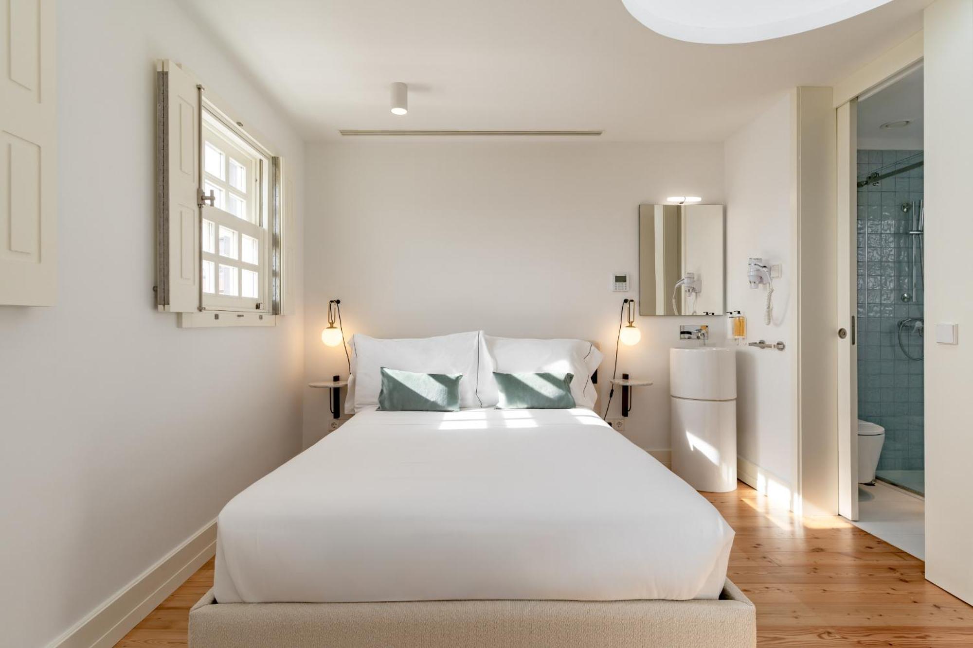 Feel Porto Clerigos Charm Flats Lägenhet Exteriör bild
